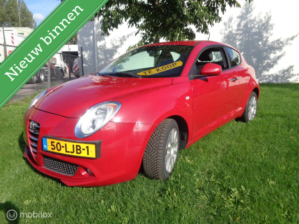 Alfa Romeo MiTo 1.4 t distinctive 136 pk/airco/lm velgen/pdc/dna knop/nieuwe apk