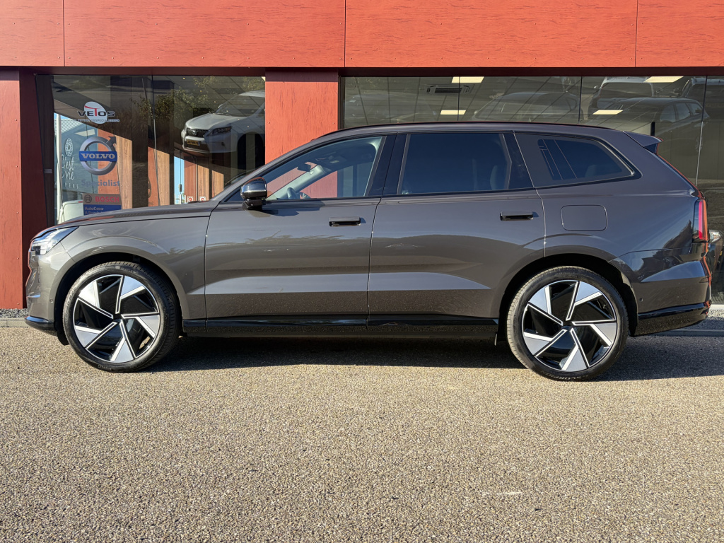Volvo Ex90 twin motor performance ultra 7p. 111 kwh | luchtvering | soft-close | head-up | 22'' lmv | b&w