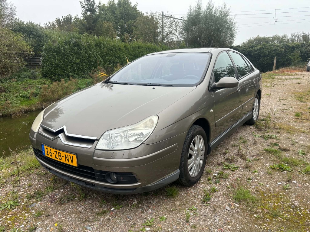 Citroen C5 2.0-16v cool tech