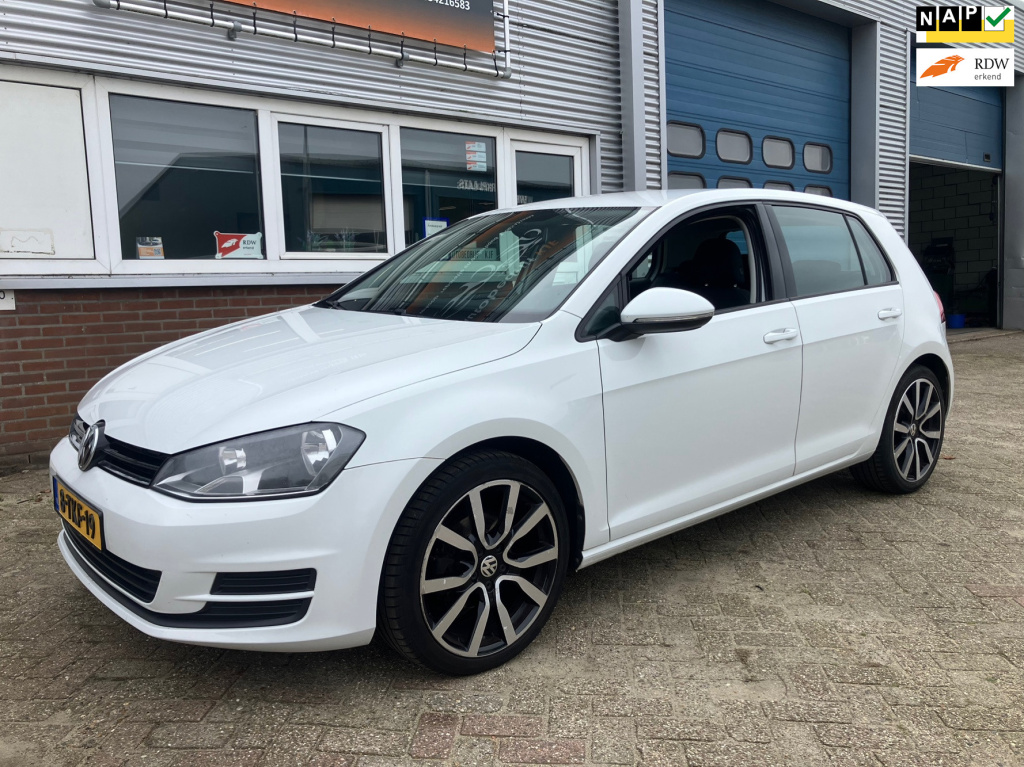 Volkswagen Golf 1.2 tsi trend edition