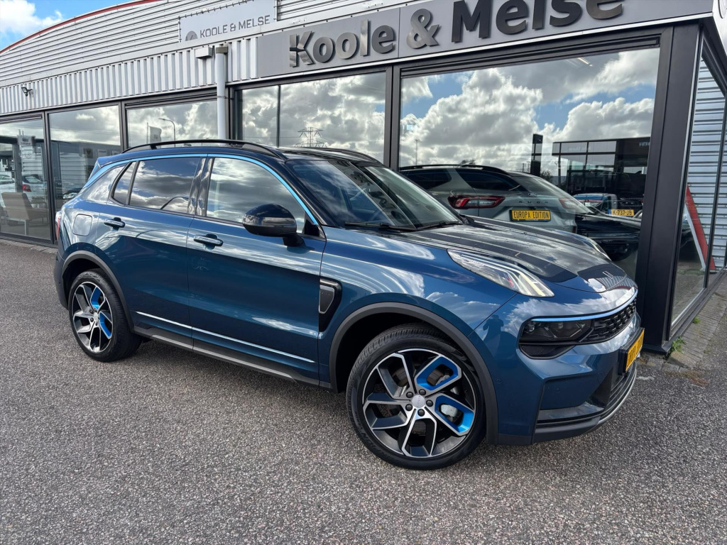 Lynk & Co 01 1.5 261pk phev 7dcth , panodak , adaptive cc , carplay