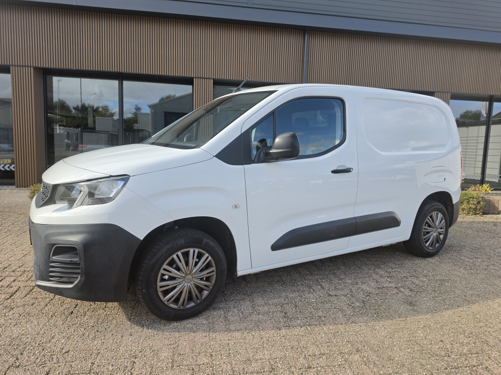 Peugeot Partner 1.5 bluehdi premium navi | airco | cruise | trekhaak | schuifdeur | euro 6