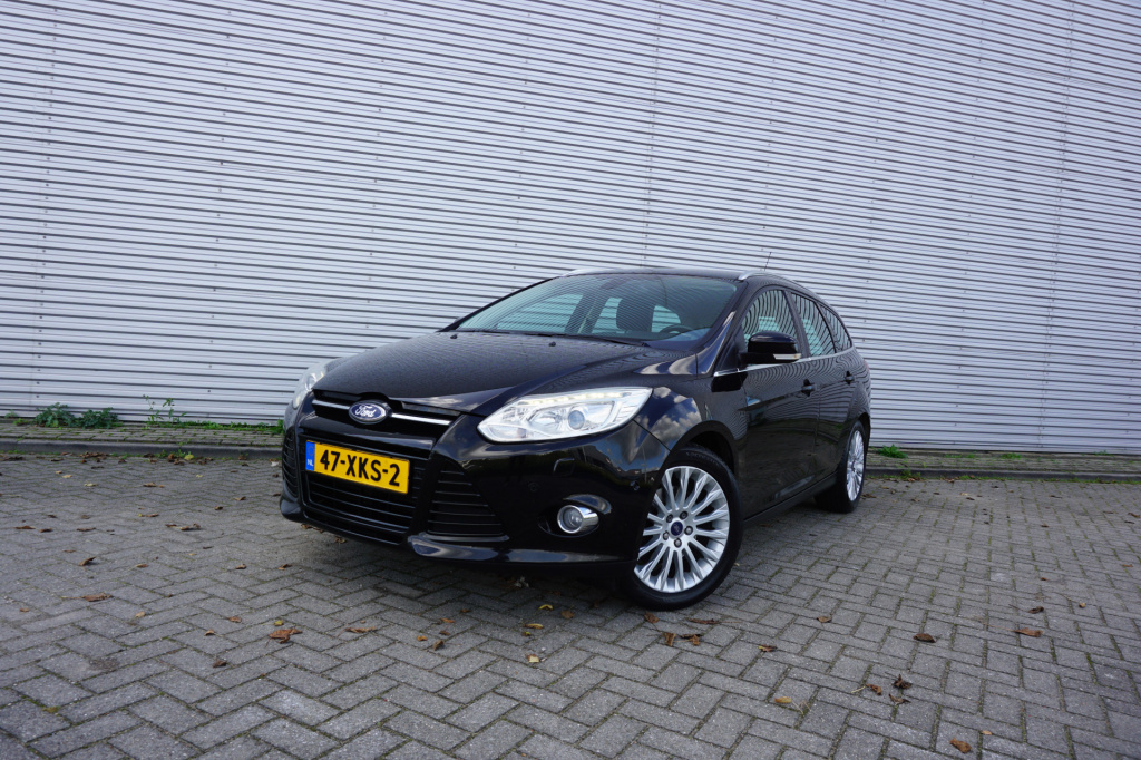 Ford Focus wagon 1.6 ecoboost lease titanium airco / navi / cruise / elektr. ramen / parkeers. / trekhaak / lm velgen / nap