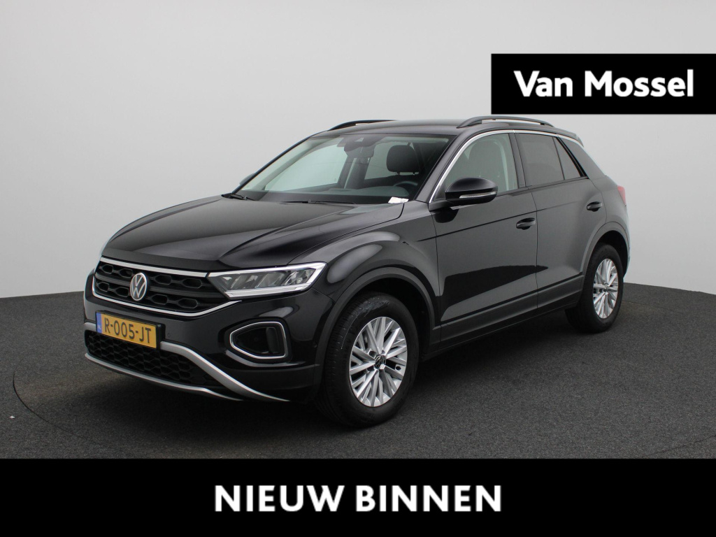 Volkswagen T-roc 1.0 tsi life | trekhaak | parkeer sensoren | virtual cockpit | dab | cruise control | bluetooth | airco | apple carplay / android auto |