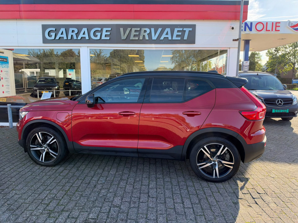 Volvo XC40 1.5 t4 recharge r-design