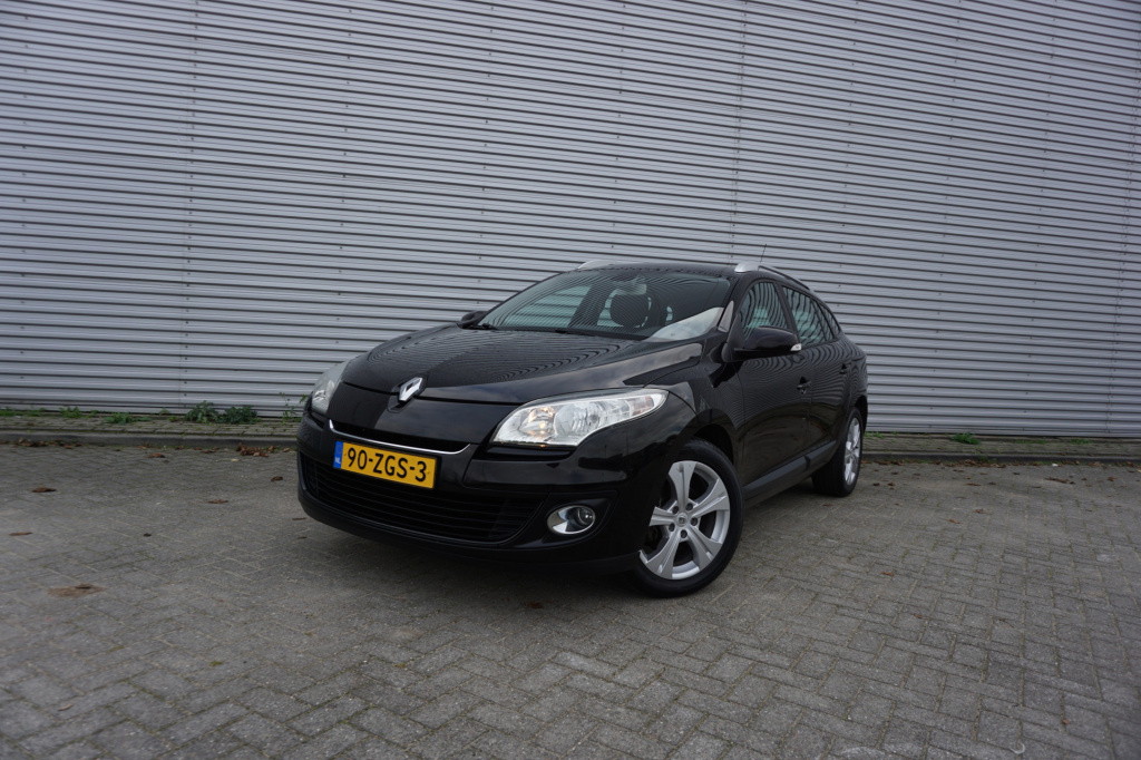 Renault Megane 1.5 dci expression airco / navi / cruise / elektr. ramen / parkeers. / trekhaak / lm velgen / nap
