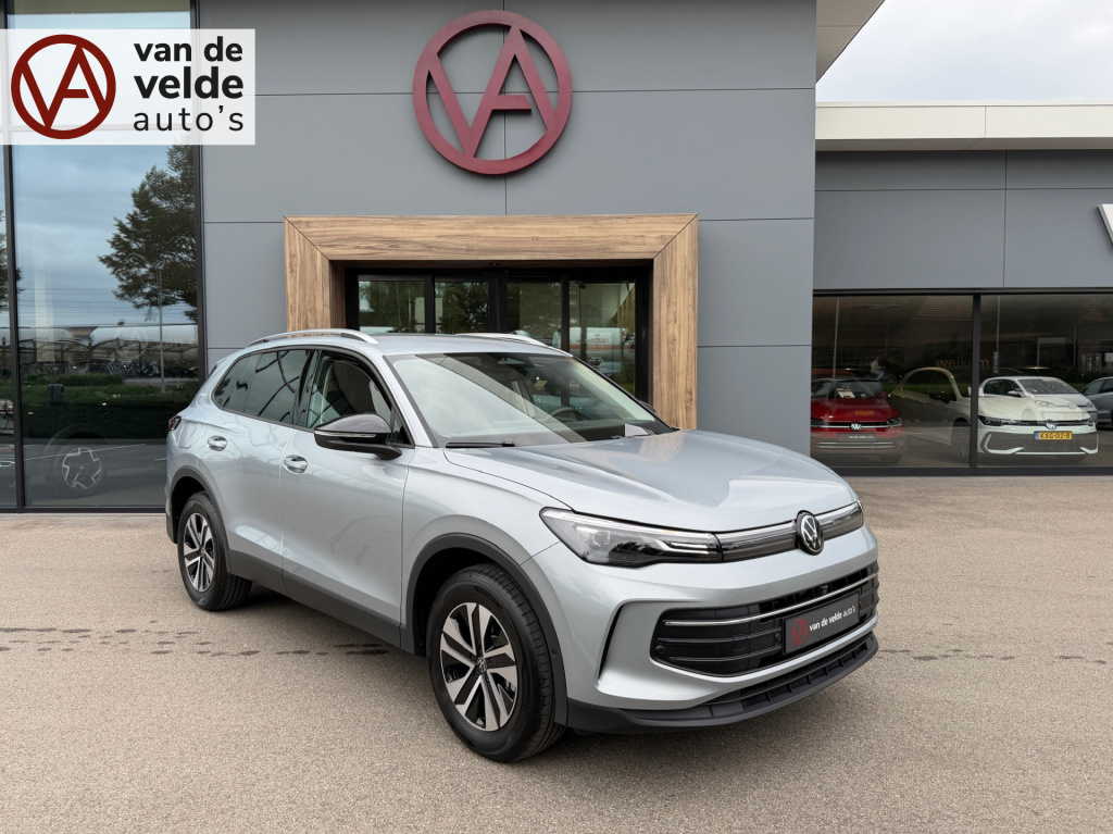 Volkswagen Tiguan 1.5 ehybrid life | trekhaak | elek. achterklep | 360 camera | rijklaar incl. verlengde garantie