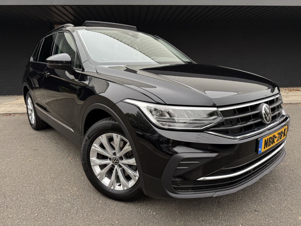 Volkswagen Tiguan 1.5 tsi life - zeer goed uitgerust - dealeronderhouden -