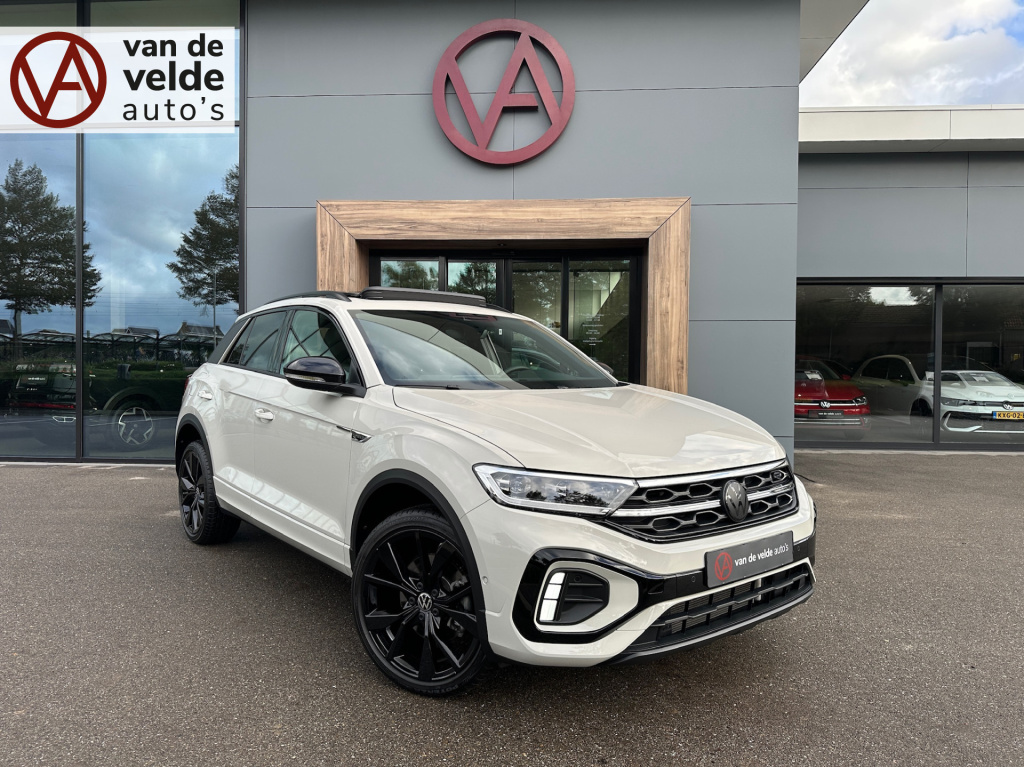 Volkswagen T-roc 1.5 tsi 150pk dsg r-line | black style | 19 inch | panoramadak | camera | keyless | elek. achterklep | dode hoek | rijklaar incl. 1 jaar bovag garantie