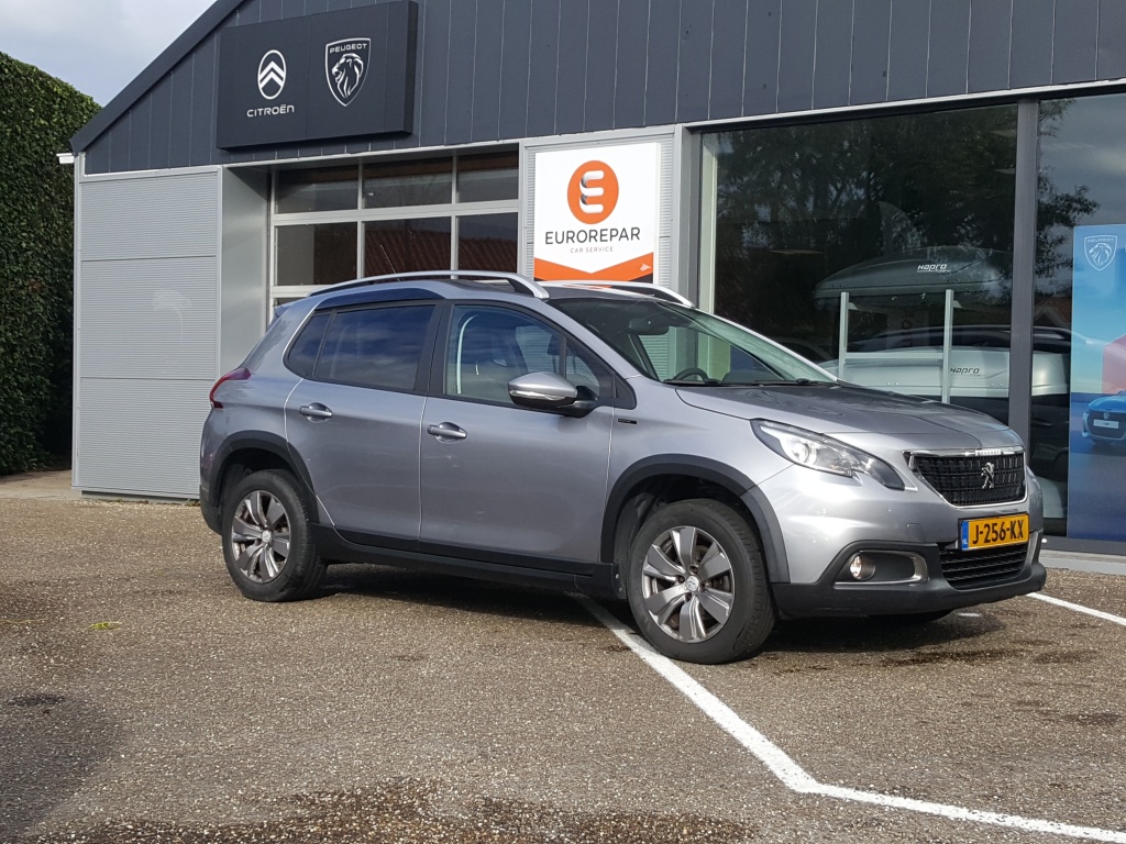 Peugeot 2008 1.2 130pk signature apple carplay & android auto | navigatie tomtom | cruise control | airco | parkeersensoren | bluetooth