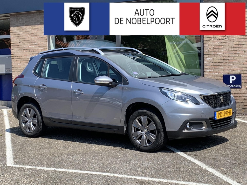 Peugeot 2008 blue lion 1.2-110pk navigatie | cruise control | airco | panoramadak | parkeersensoren | bluetooth | lm-velgen | usb met nieuwe motor!
