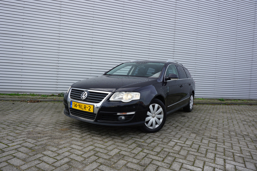 Volkswagen Passat variant 1.4 tsi comfortline bluemotion automaat - airco / navi / cruise / stoelverw. / parkeers. / elektr. ramen / nap