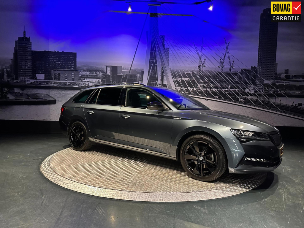 Skoda Superb combi 1.4 tsi iv sportline business *keyless*virtual*camera*sfeerverlichting*trekhaak*