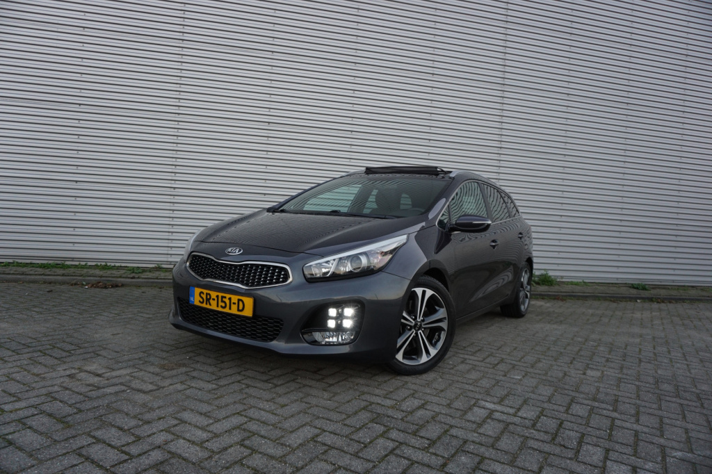 Kia Cee'd sportswagon 1.0 t-gdi gt-line edition climate / navi / cruise / camera / pano / stoelverw. / lm velgen / nap