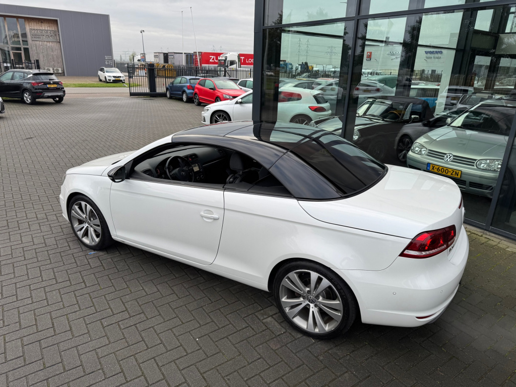 Volkswagen Eos