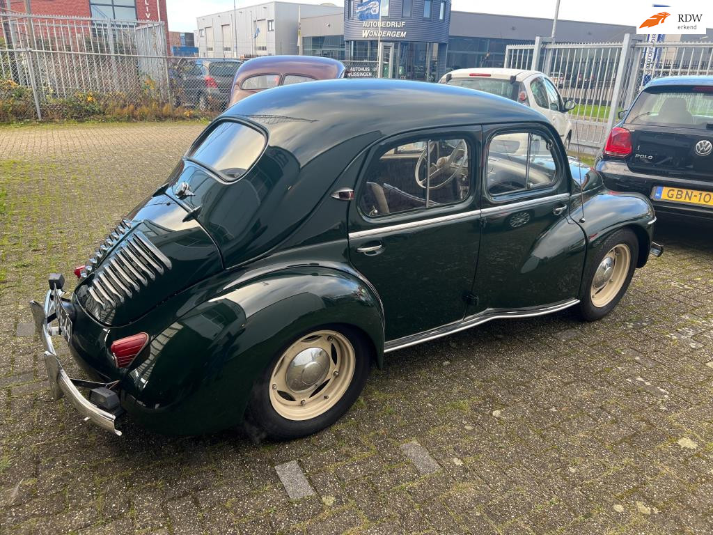 Renault 4