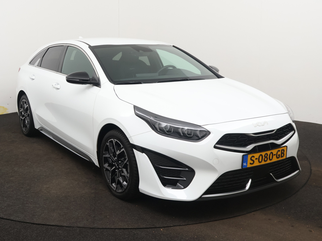 Kia Proceed