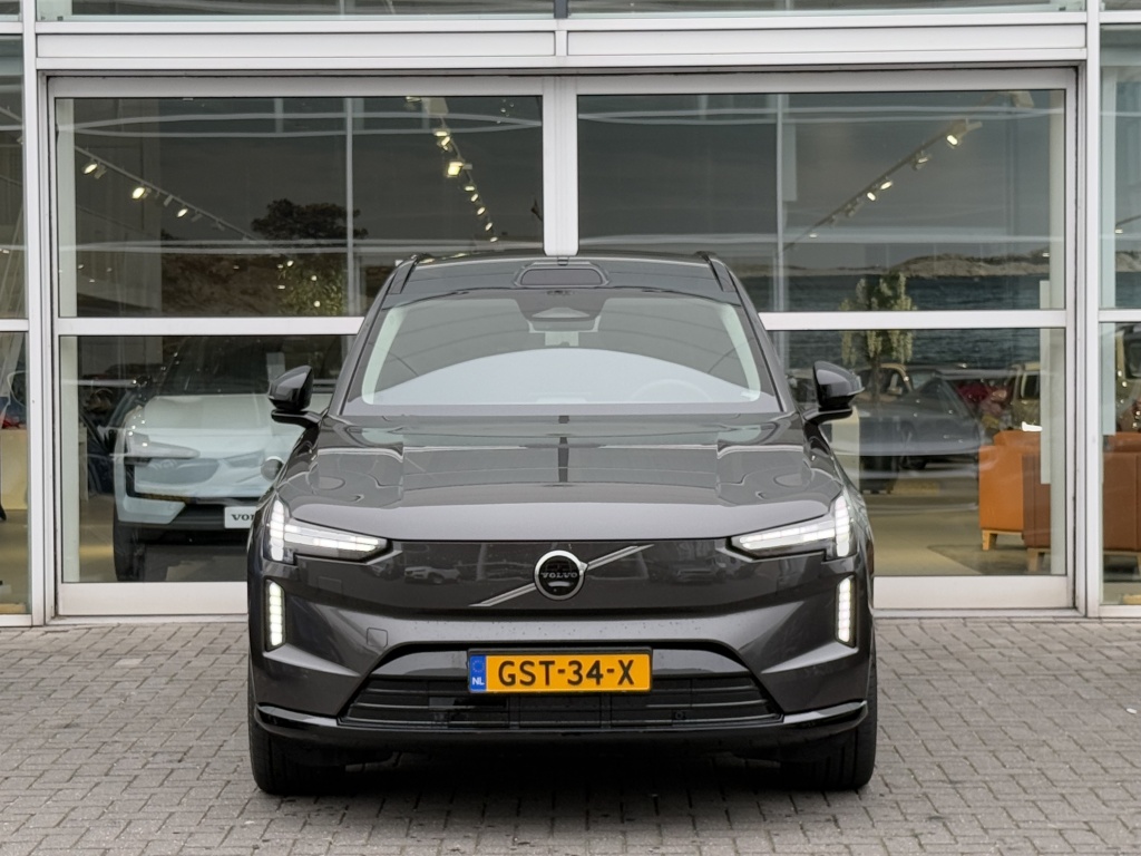 Volvo Ex90