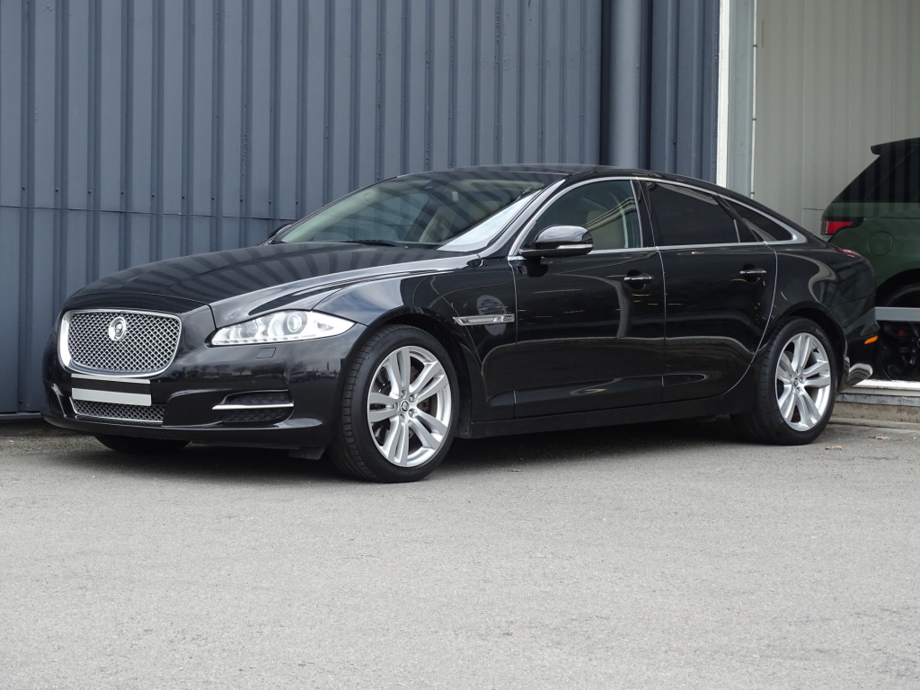 Jaguar Xj