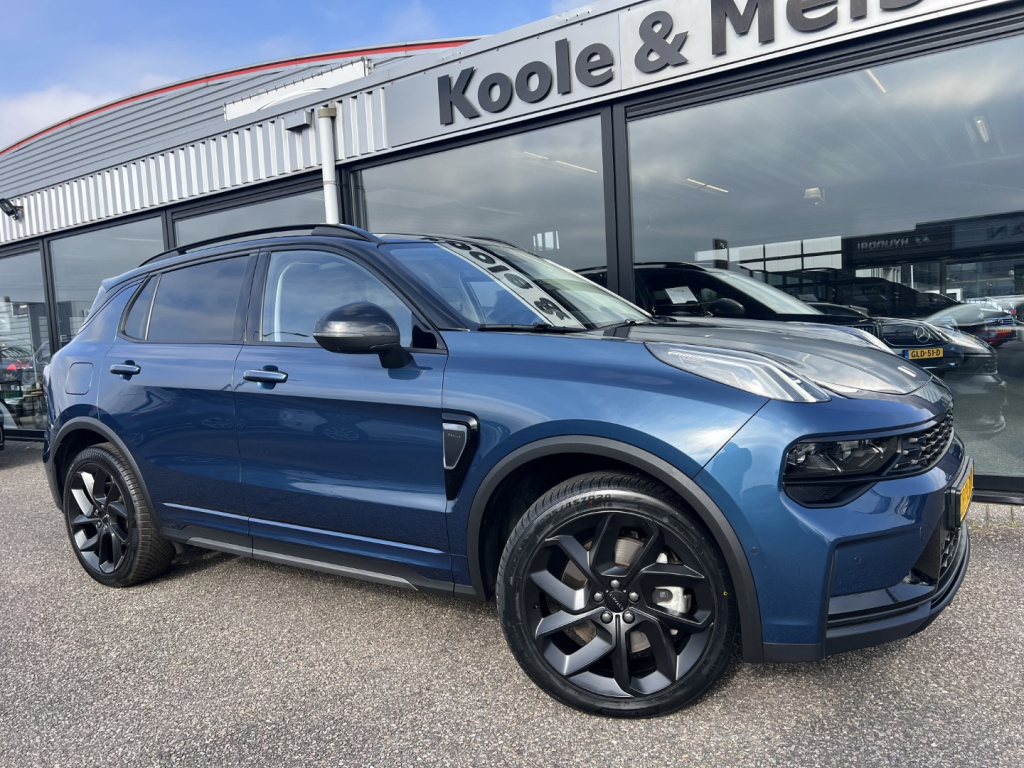 Lynk & Co 01
