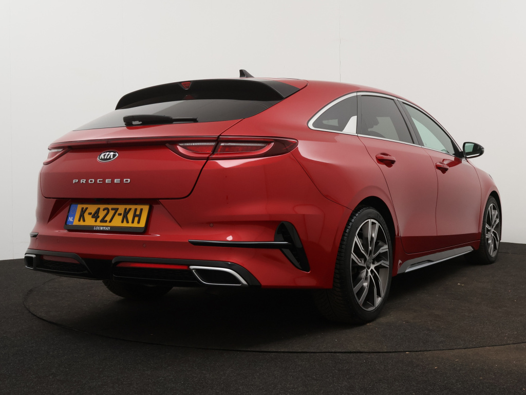 Kia Proceed
