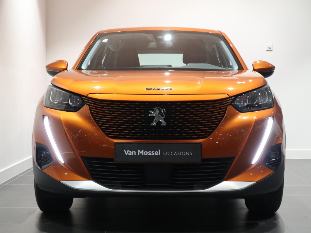 Peugeot E-2008