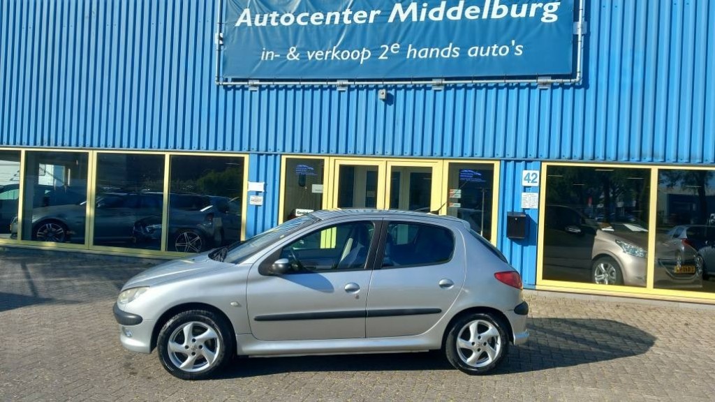 Peugeot 206