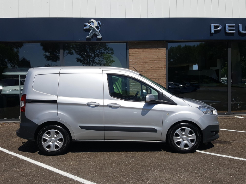 Ford Transit Courier