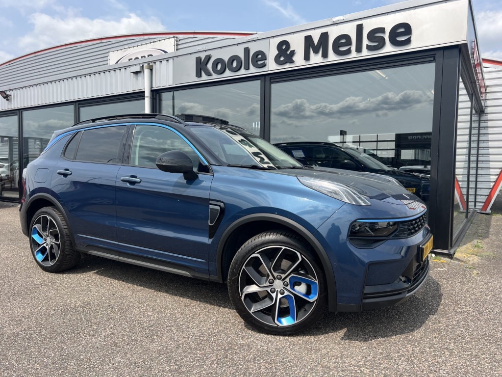 Lynk & Co 01