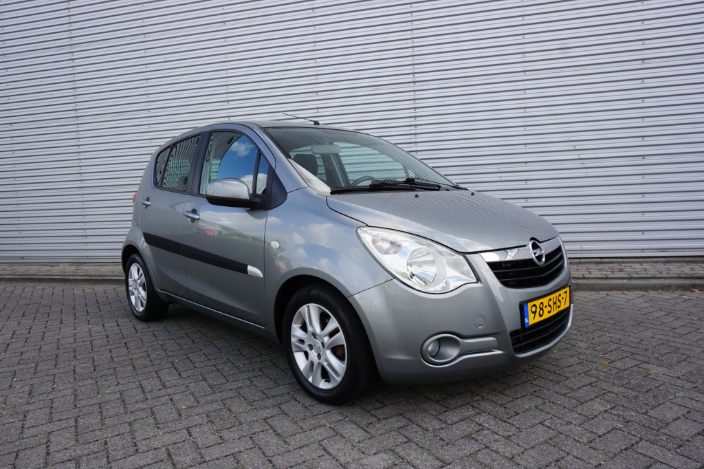 Opel Agila