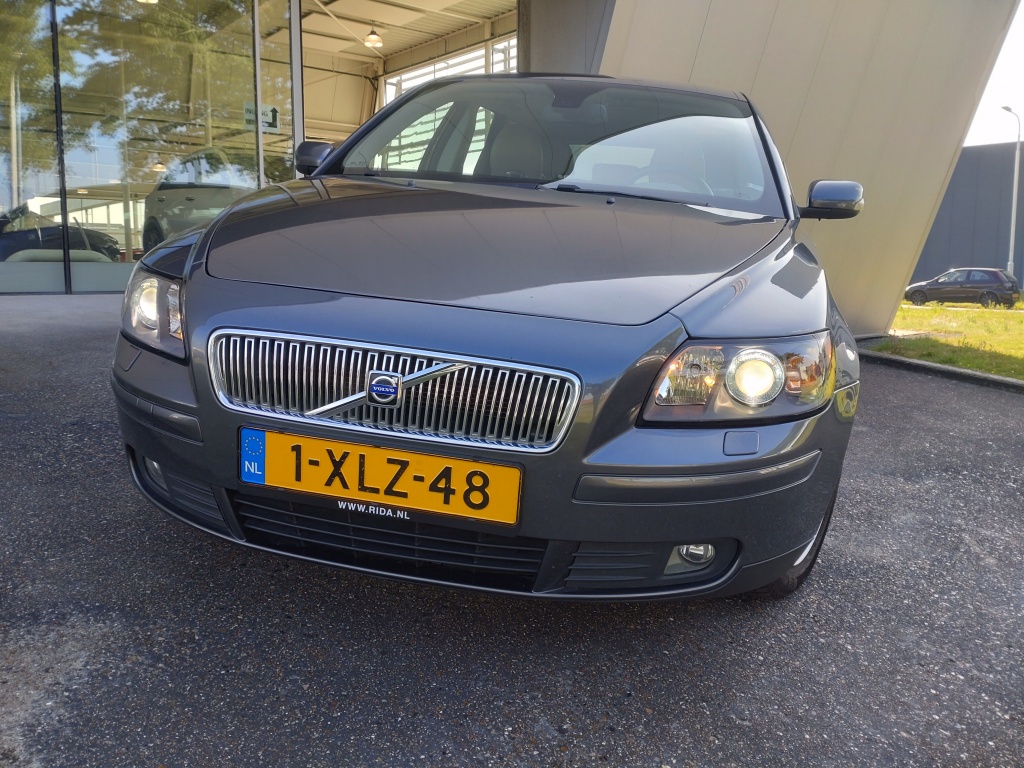 Volvo V50