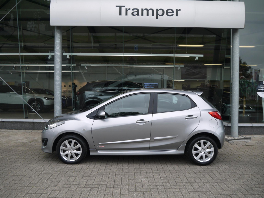 Mazda 2