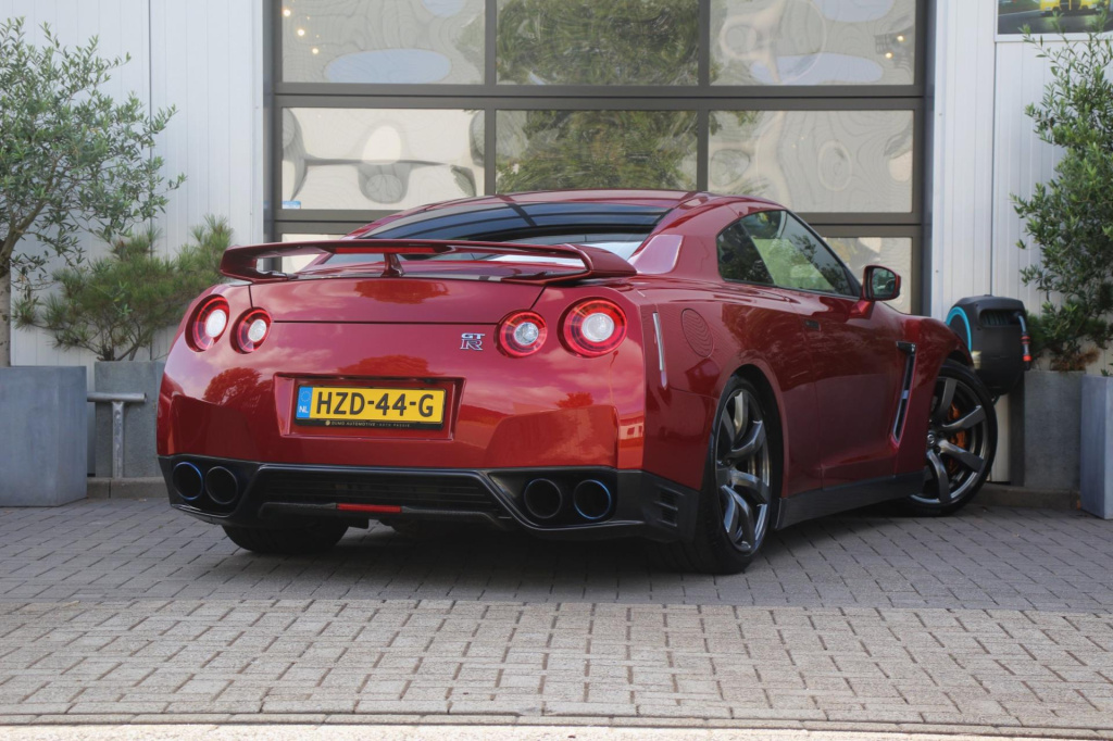 Nissan Gt-r