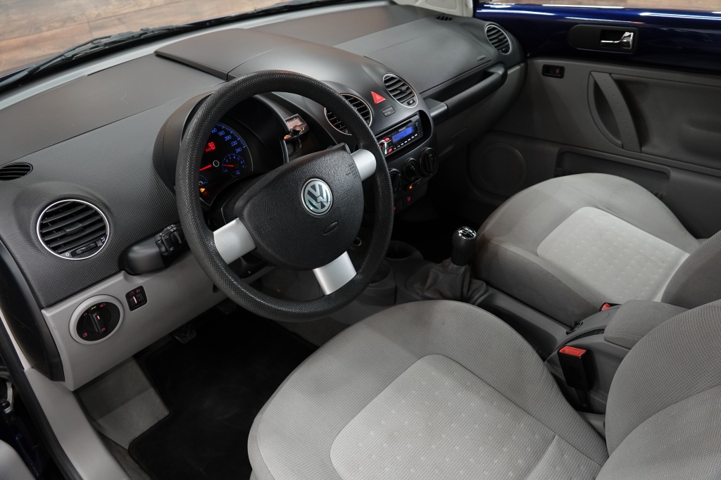 Volkswagen New Beetle