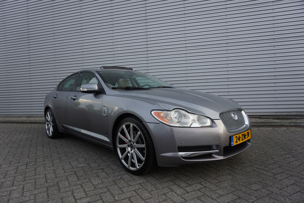 Jaguar XF