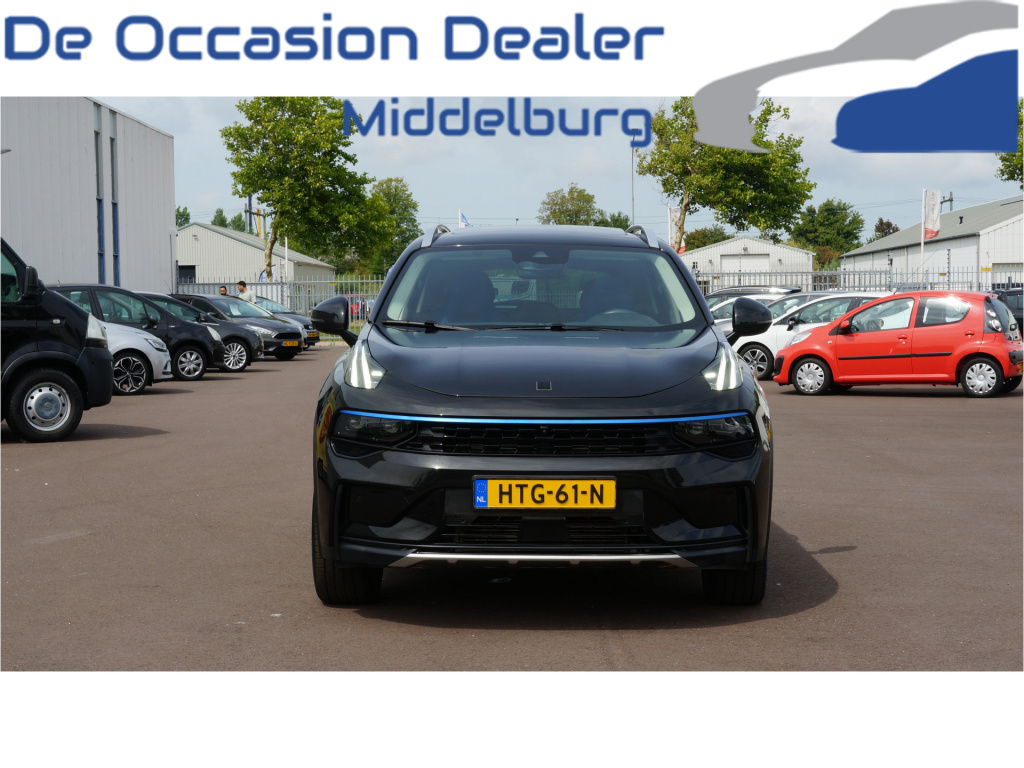 Lynk & Co 01