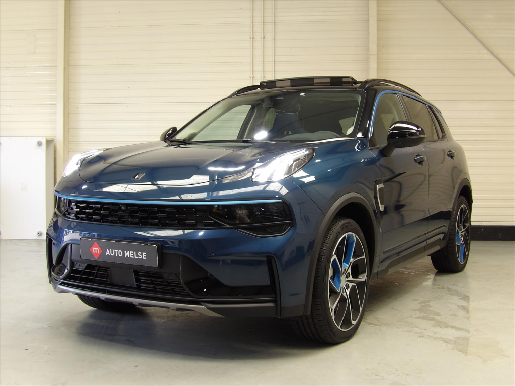 Lynk & Co 01