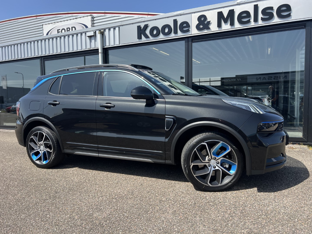Lynk & Co 01