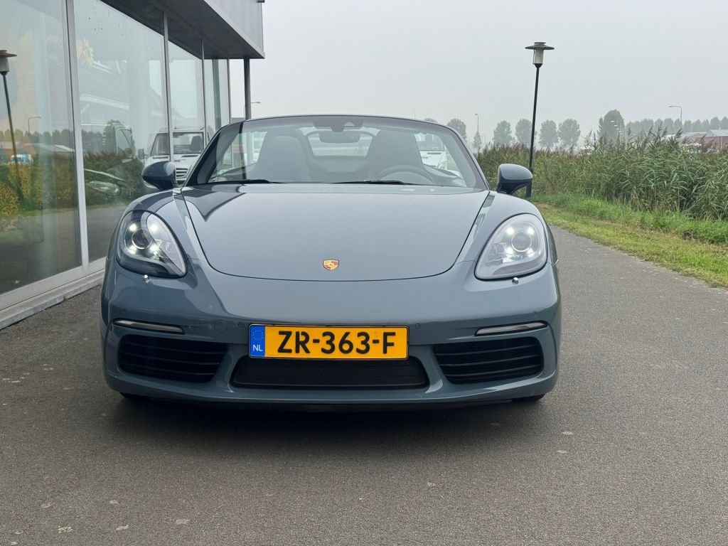 Porsche 718