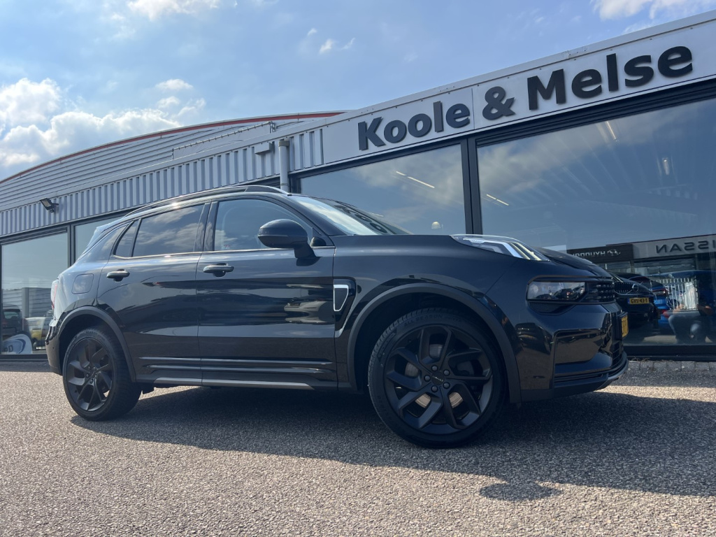 Lynk & Co 01