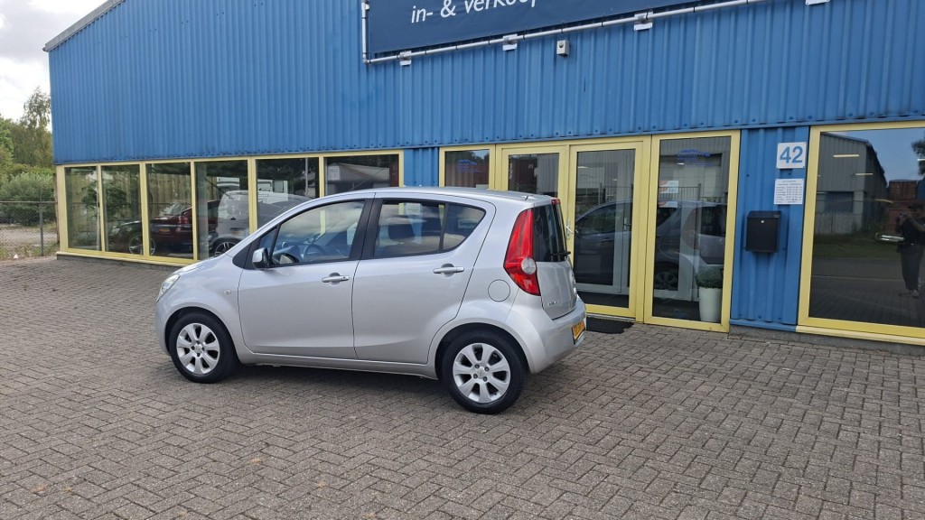 Opel Agila