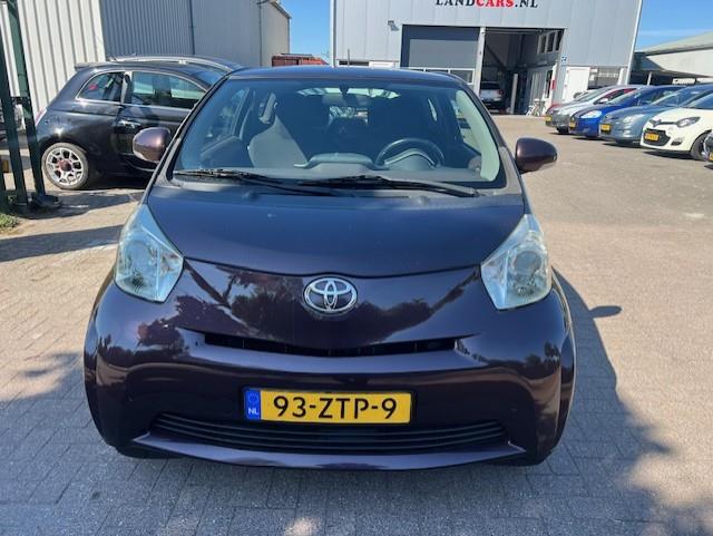 Toyota Iq