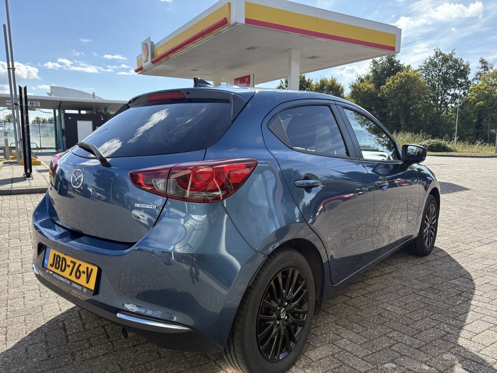 Mazda 2