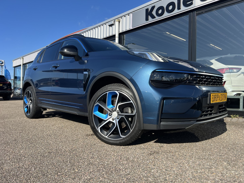 Lynk & Co 01