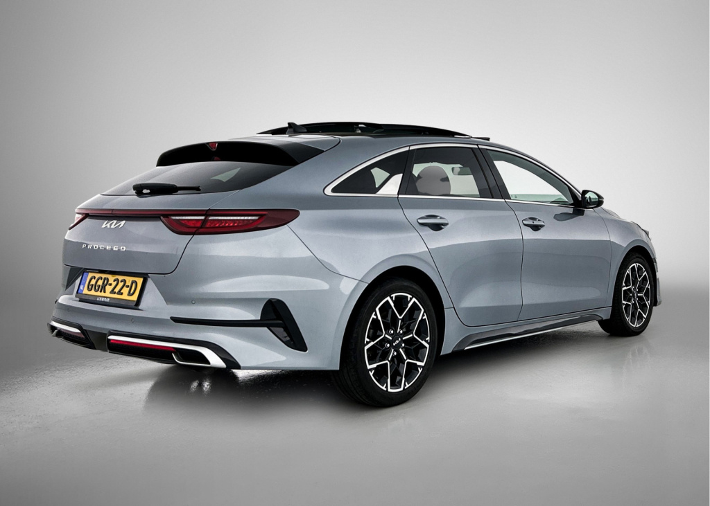 Kia Proceed