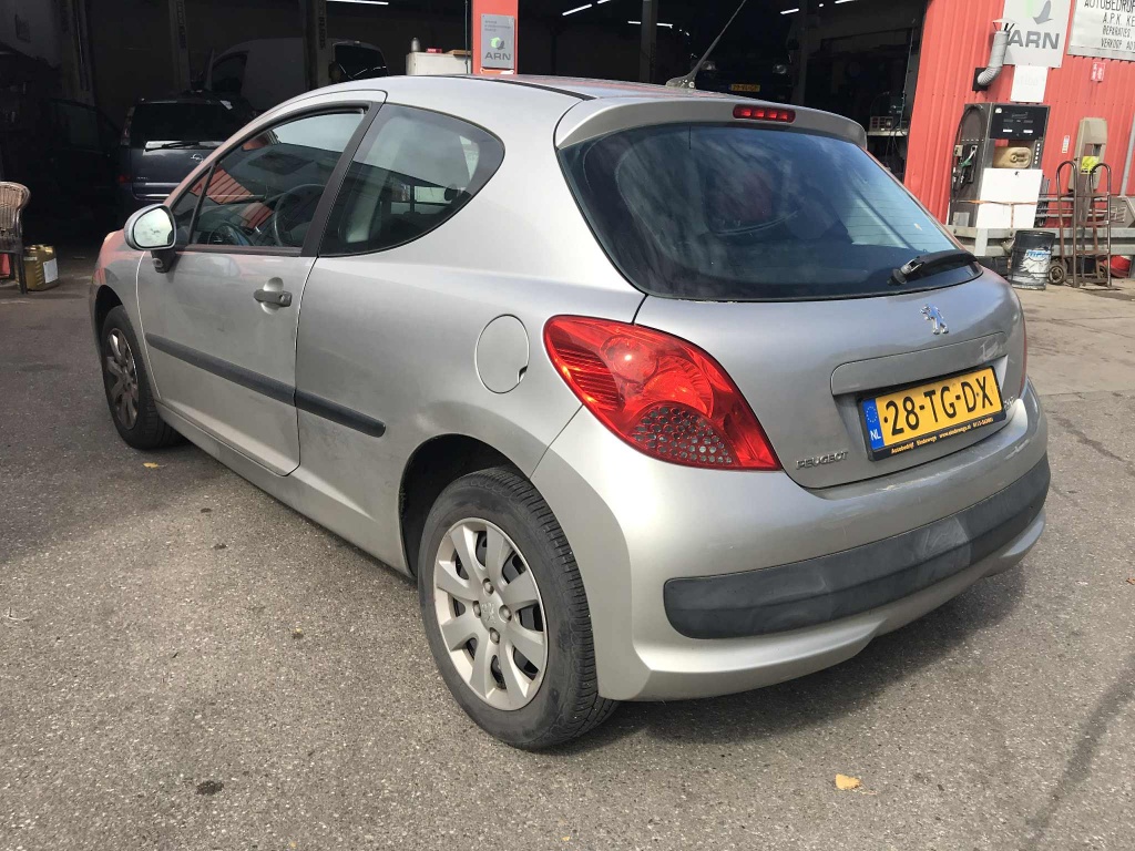 Peugeot 207