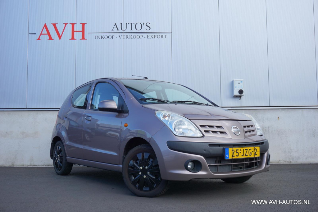 Nissan Pixo