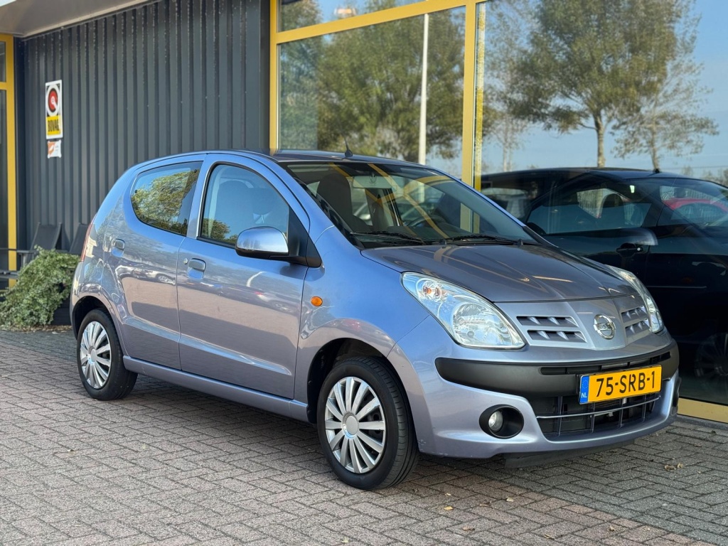 Nissan Pixo