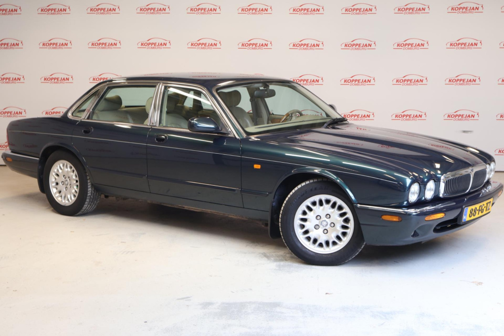 Jaguar Xj