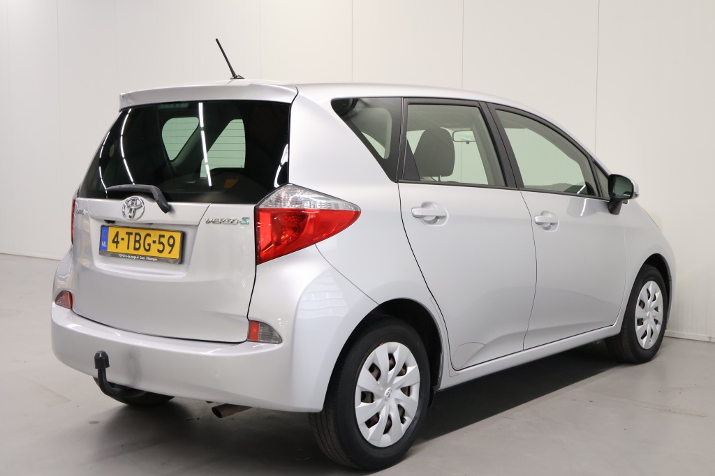 Toyota Verso-s